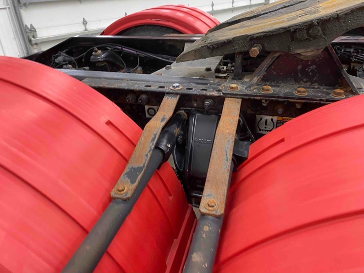 2014-peterbilt-365-image-32