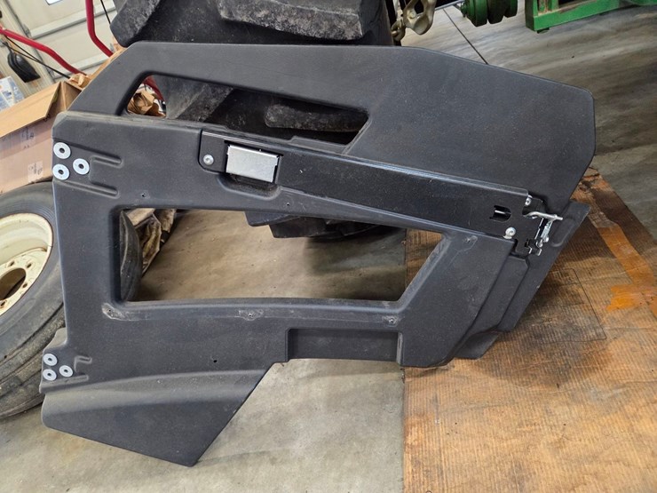 john-deere-gator-image-3