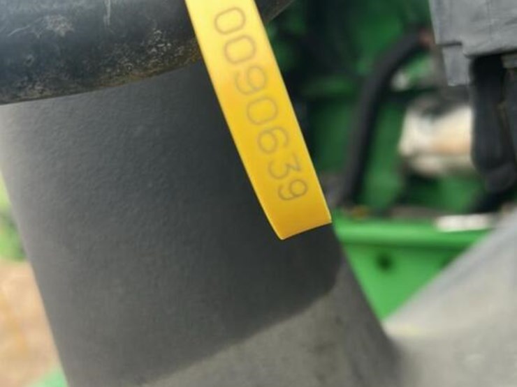 2010-john-deere-7330-image-27