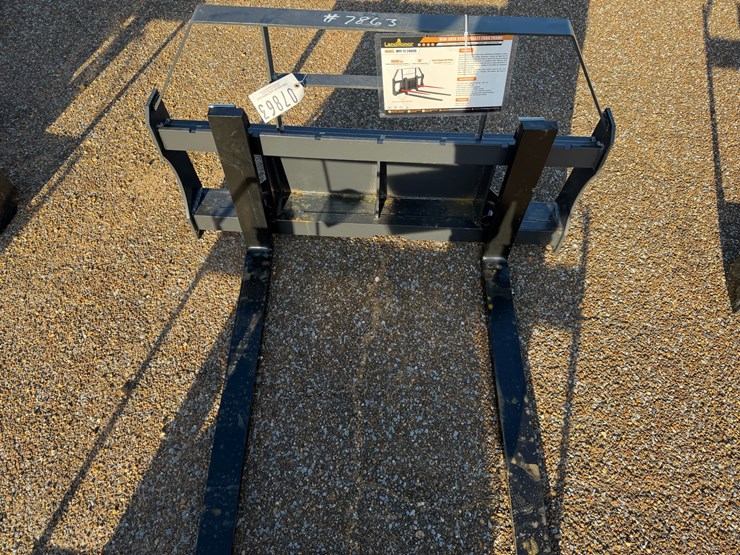 #7863-•-mini-skid-steer-pallet-forks-image-5