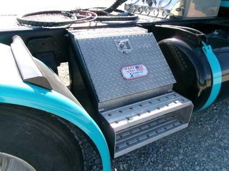 1988-peterbilt-379-image-24