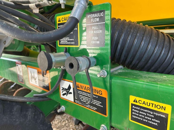 2013-john-deere-1990ccs-image-45