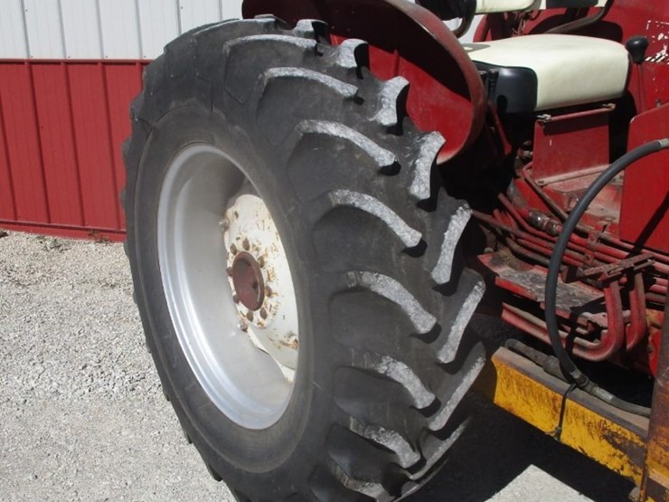 2777---ih-504-tractor-(no-tag)-image-10