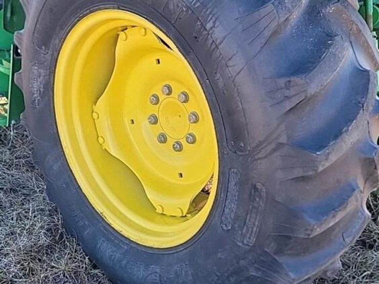 2015-john-deere-5075e-image-14