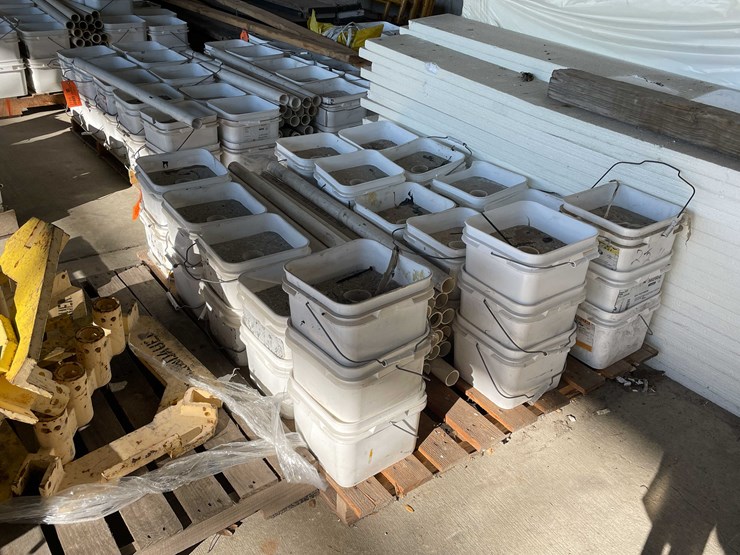 #2784-•-portable-safety-barrier-image-4