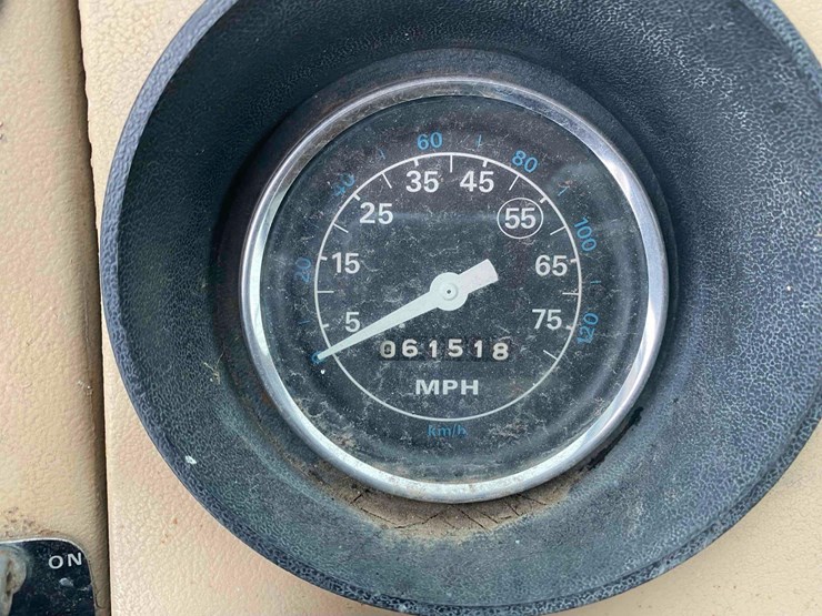 1983-ford-9000-image-74