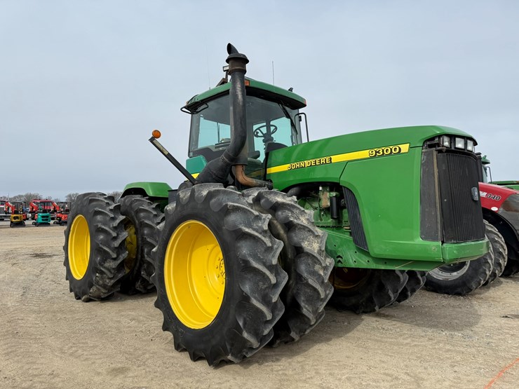 john-deere-9300-image-3
