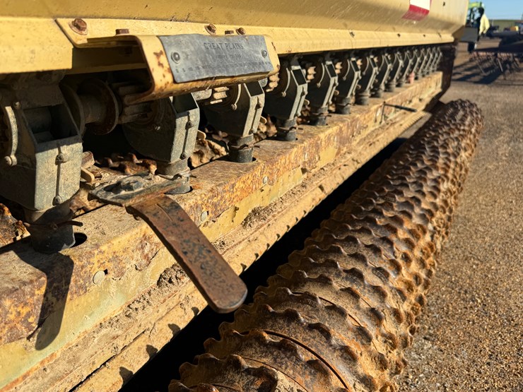 #7829-•-land-price/great-plains-seeder-image-7