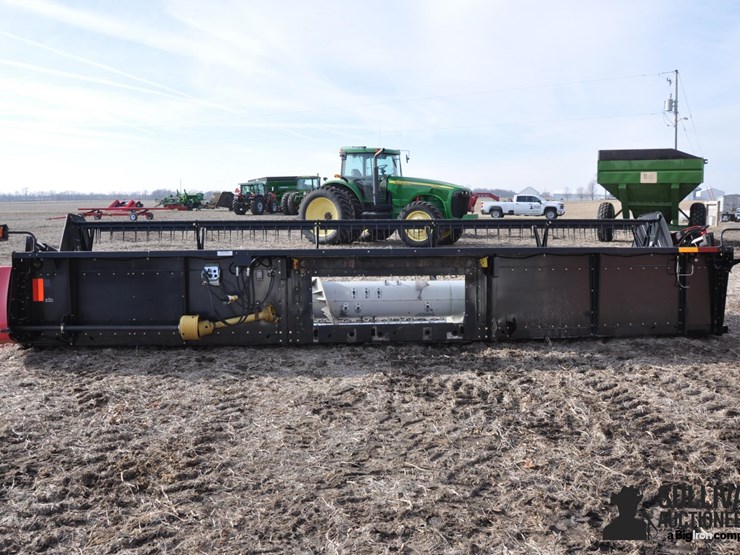 2004-agco-25'-platform-head-image-6