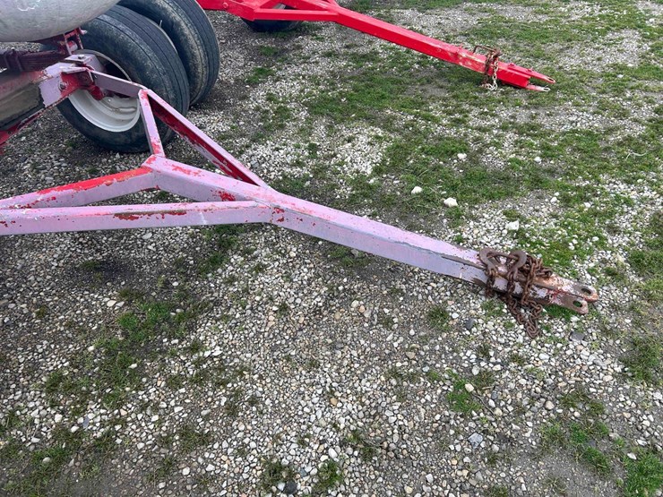 1000-gal.-nh3-tank-on-gear-#72-image-2