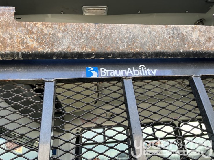 2016-ford-e450-image-9