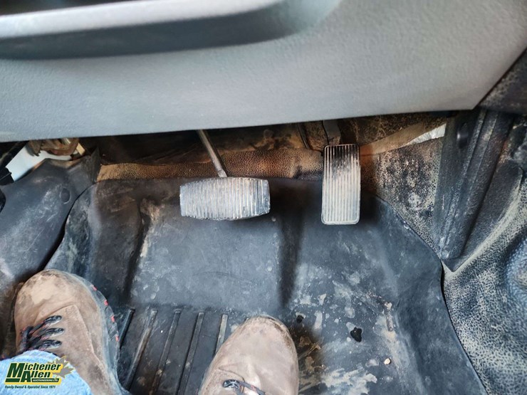 2012-ford-f550-image-26