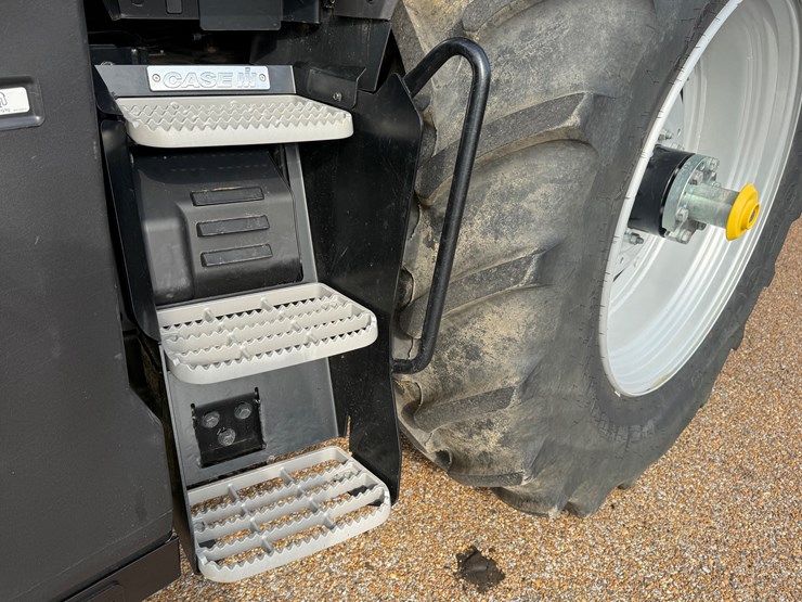 case-ih-145-image-30