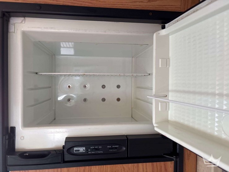 2004-ford-e450-image-58