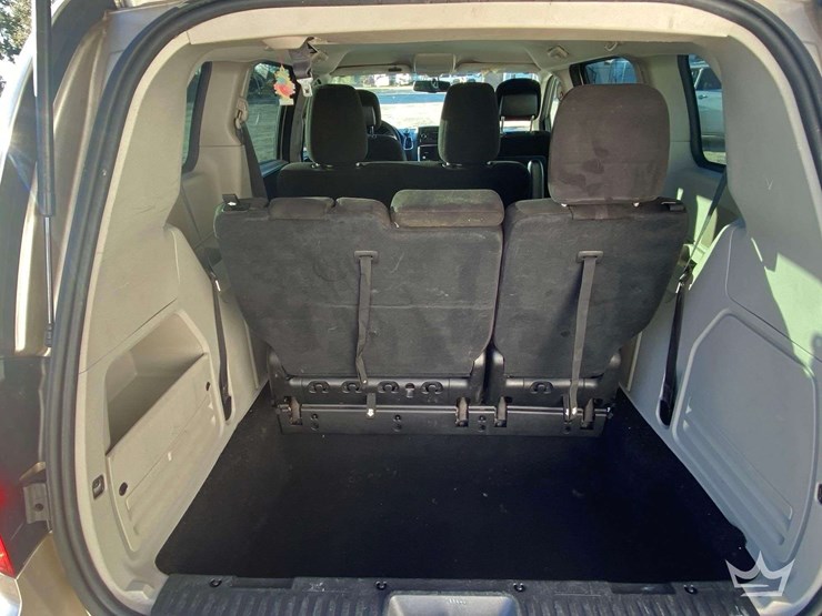 2016-dodge-grand-caravan-image-22