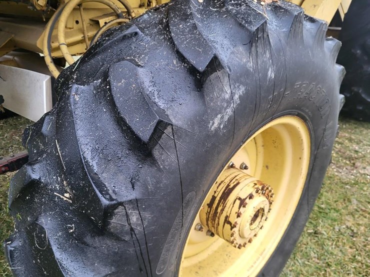 new-holland-tr88-image-38