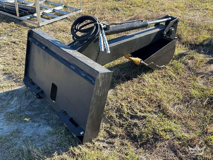 2025-pabreak-hydraulic-excavator-arm-with-tooth-bucket-skid-steer-attachment-image-3