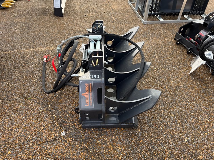 #7943-•-skid-steer-hyd-winch-image-7
