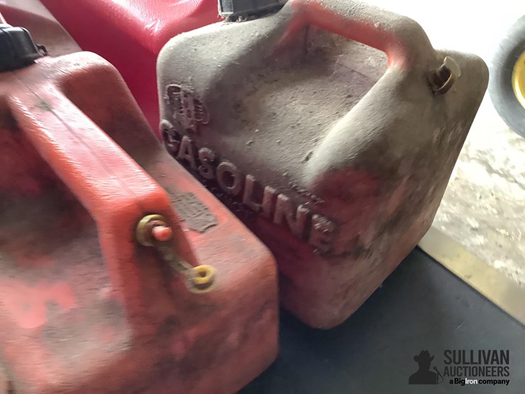 assorted-gas-jugs-image-11