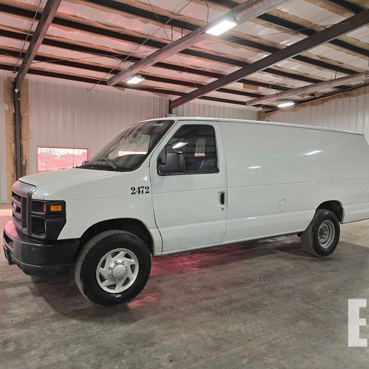 2012 FORD E250
