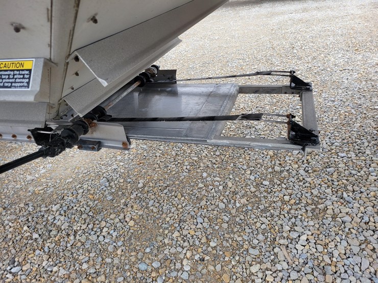 2001-wilson-hopper-bottom-image-8