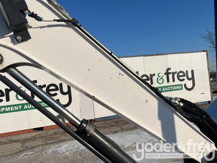 2021-bobcat-e35-image-13