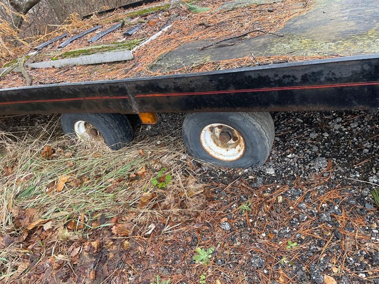 snowmobile-trailer-for-4-snowmobiles-image-3