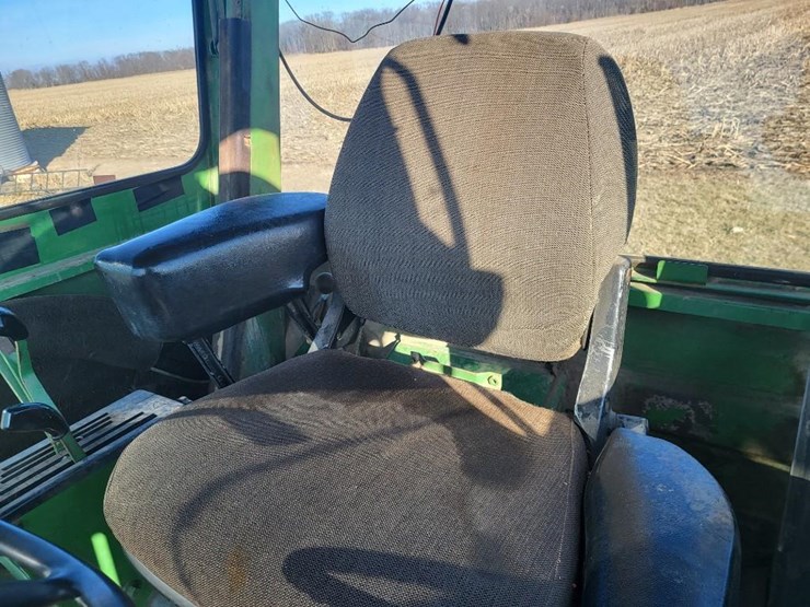 john-deere-7520-image-69