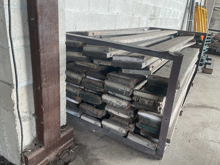 #2288-•-material-rack-and-wooden-boards-image-4