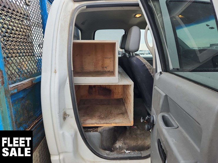 2009-dodge-ram-5500-image-16