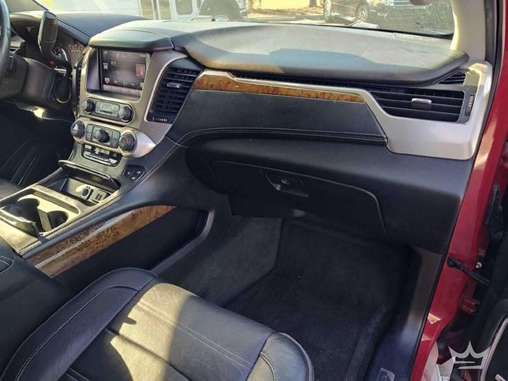 2015-gmc-yukon-denali-image-29