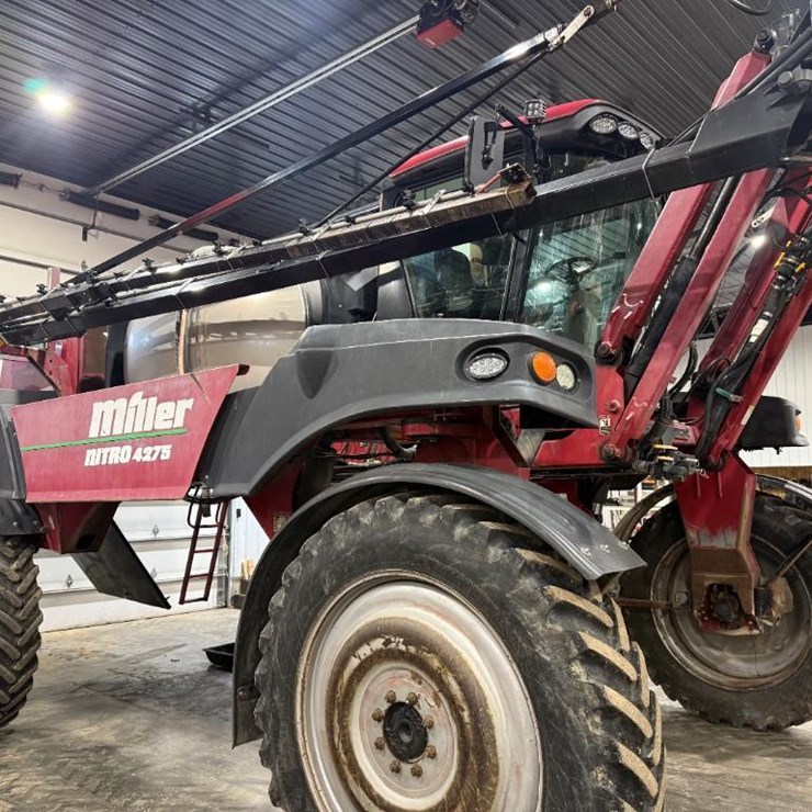 4275 Miller Nitro Sprayer