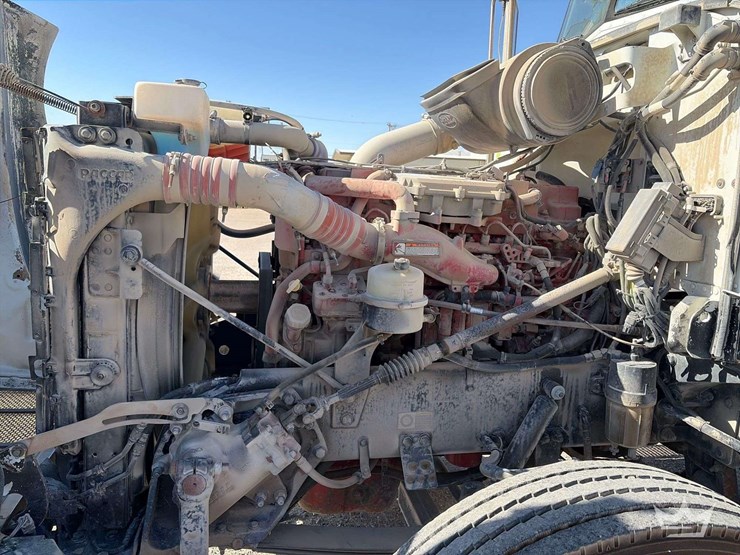 2012-peterbilt-386-image-8