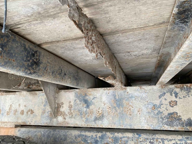 1983-ford-9000-image-23