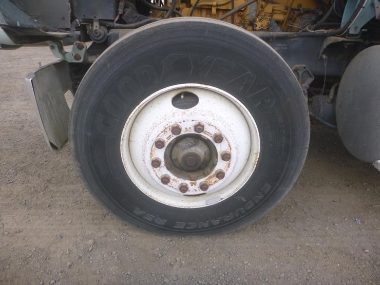 1990-international-9300-image-21