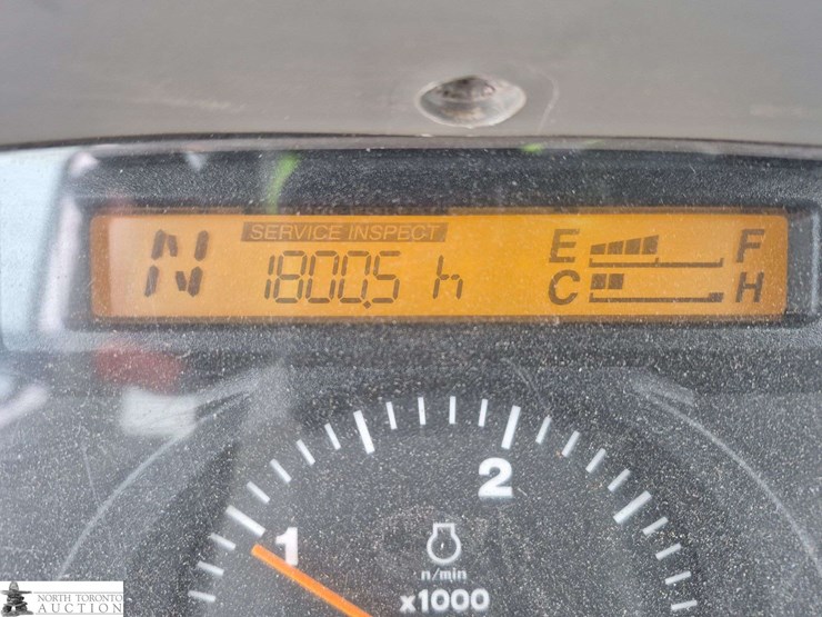 2010-kubota-l5250-d-tractor-image-27