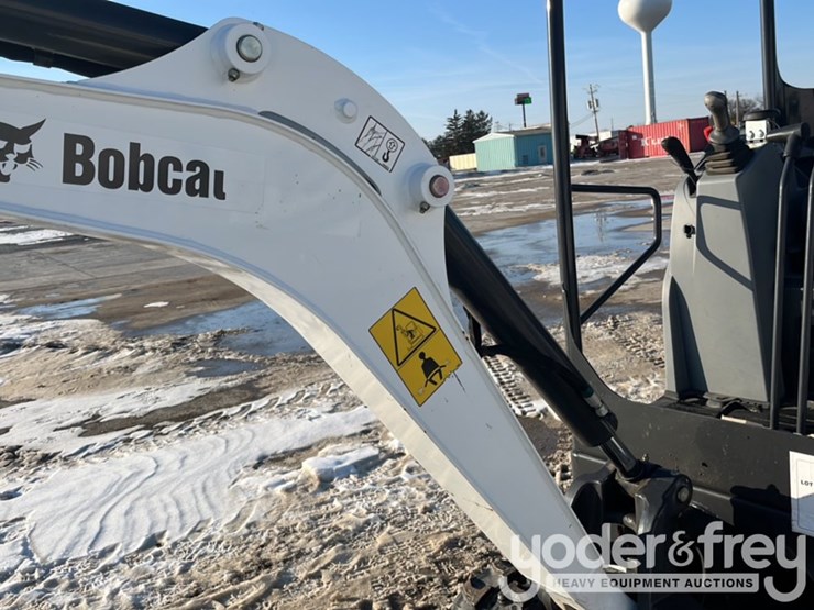 2022-bobcat-e20-image-22