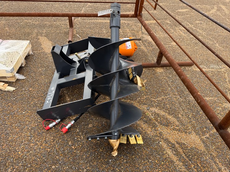 #7962-•-skid-steer-auger-drive-w/-12"-&-18"-augers-image-1