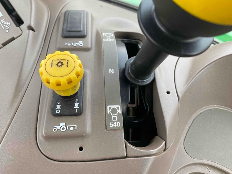 2013-john-deere-5085m-image-51