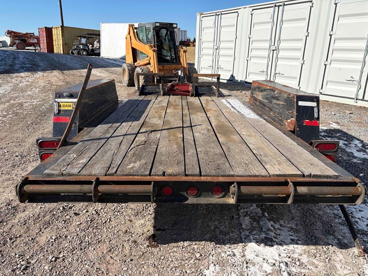 2017-towmaster-skid-steer-trailer-image-4