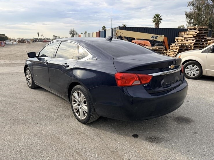 2019-chevrolet-impala-sedan-image-4