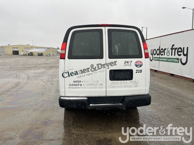 2009-chevrolet-express-3500-image-5