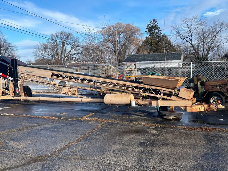 #2251-•-portable-conveyer-lift-image-2