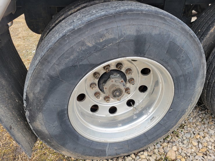 2001-wilson-hopper-bottom-image-23