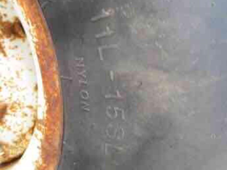 massey-ferguson-820-image-7