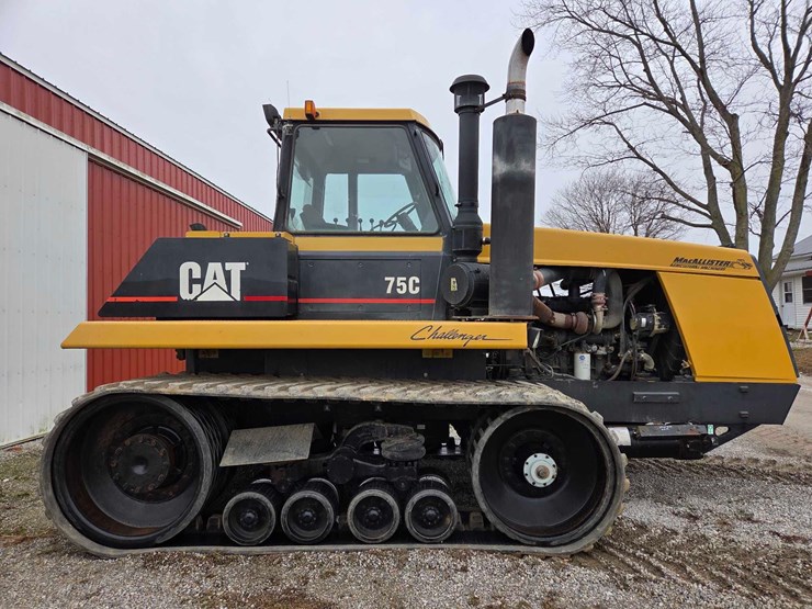 cat-75c-track-tractor-image-32