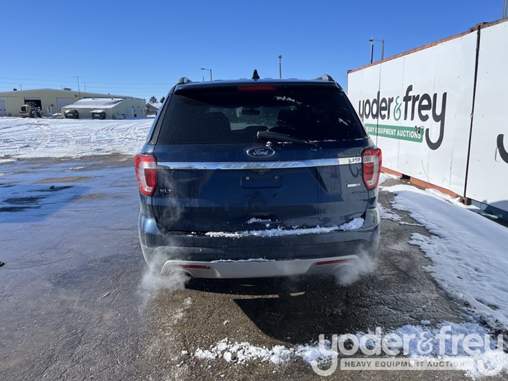 2016-ford-explorer-xlt-image-6