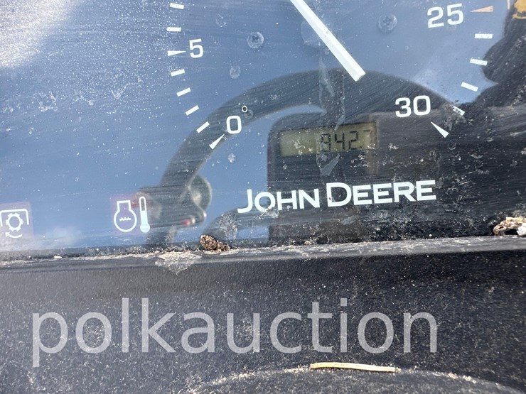 john-deere-3038e-image-15