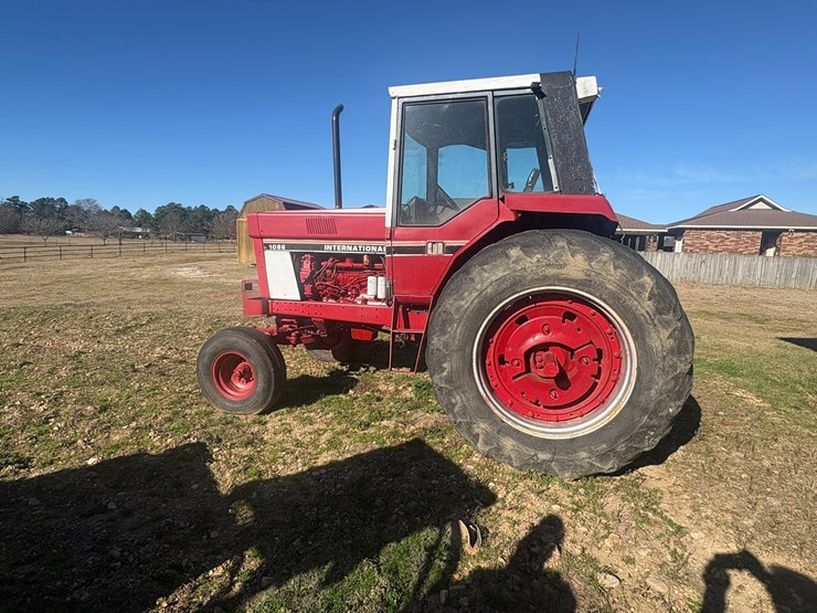 international-1086-image-3