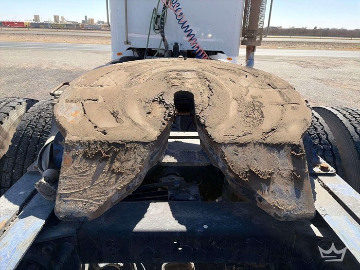 2012-peterbilt-386-image-19